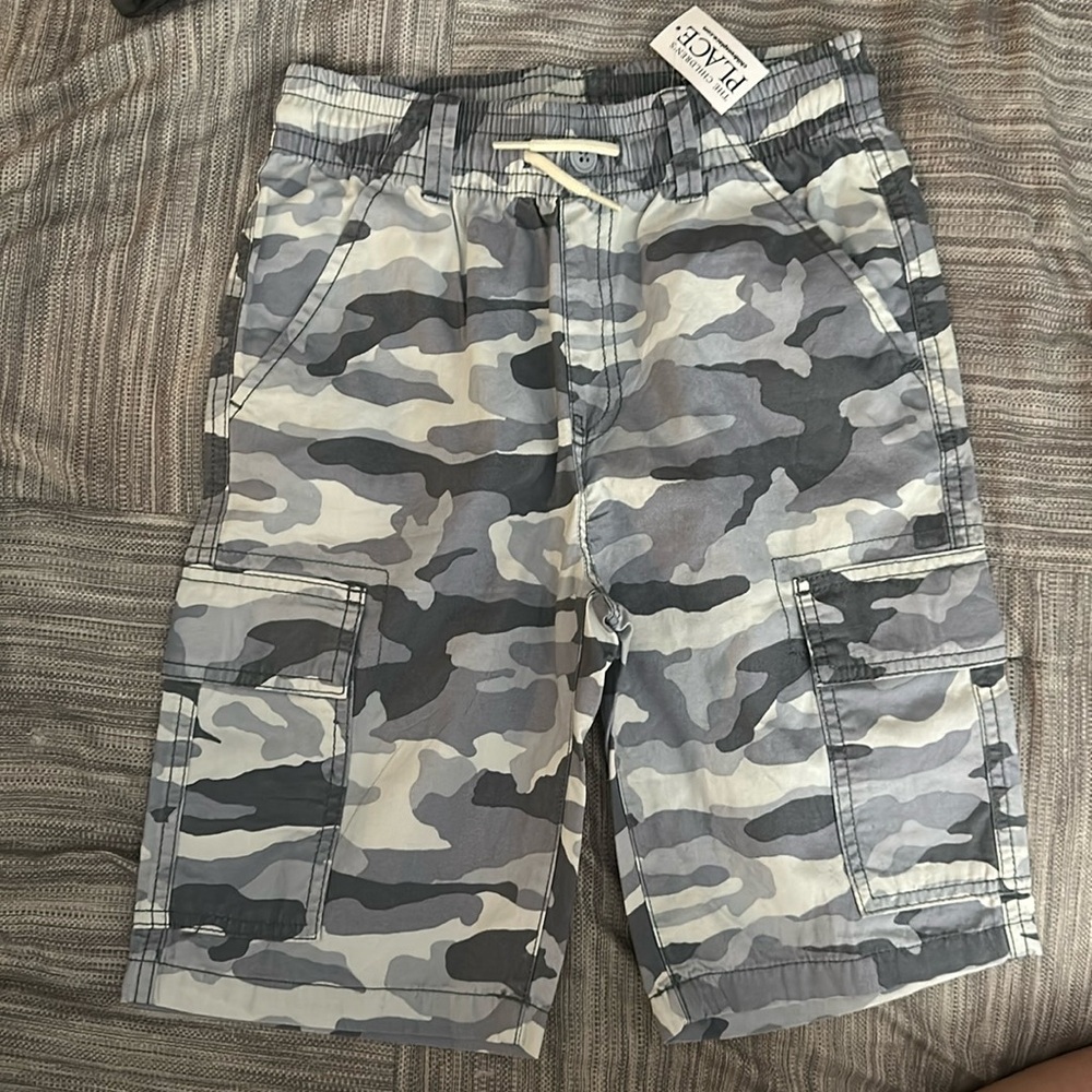 Boys-size 10-Gray Camo Shorts-NWT